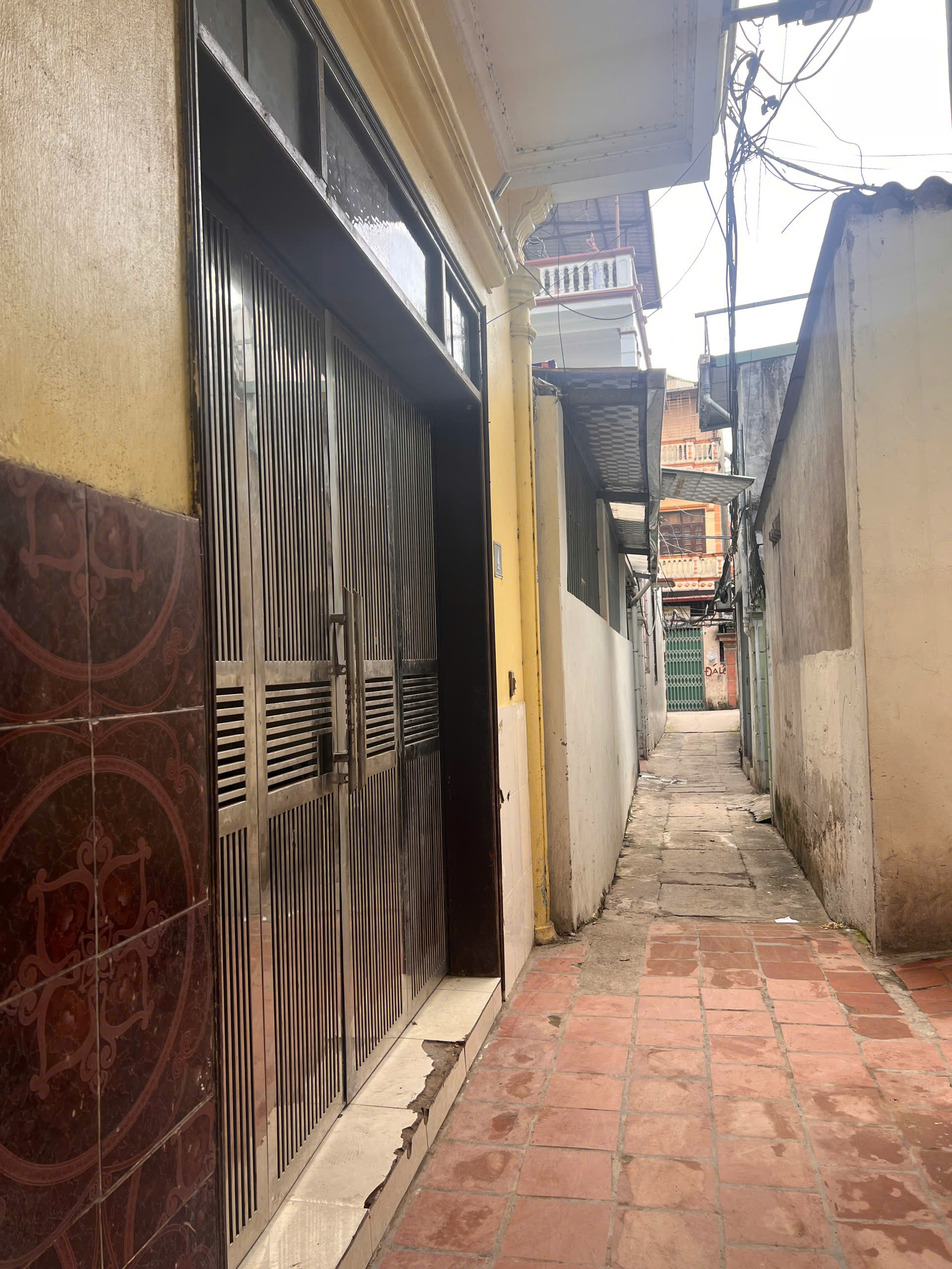 nhà Cổ Nhuế - 38m2 x 5 tầng - Ngõ thông - gần đại học mỏ - giá 4,3 tỷ